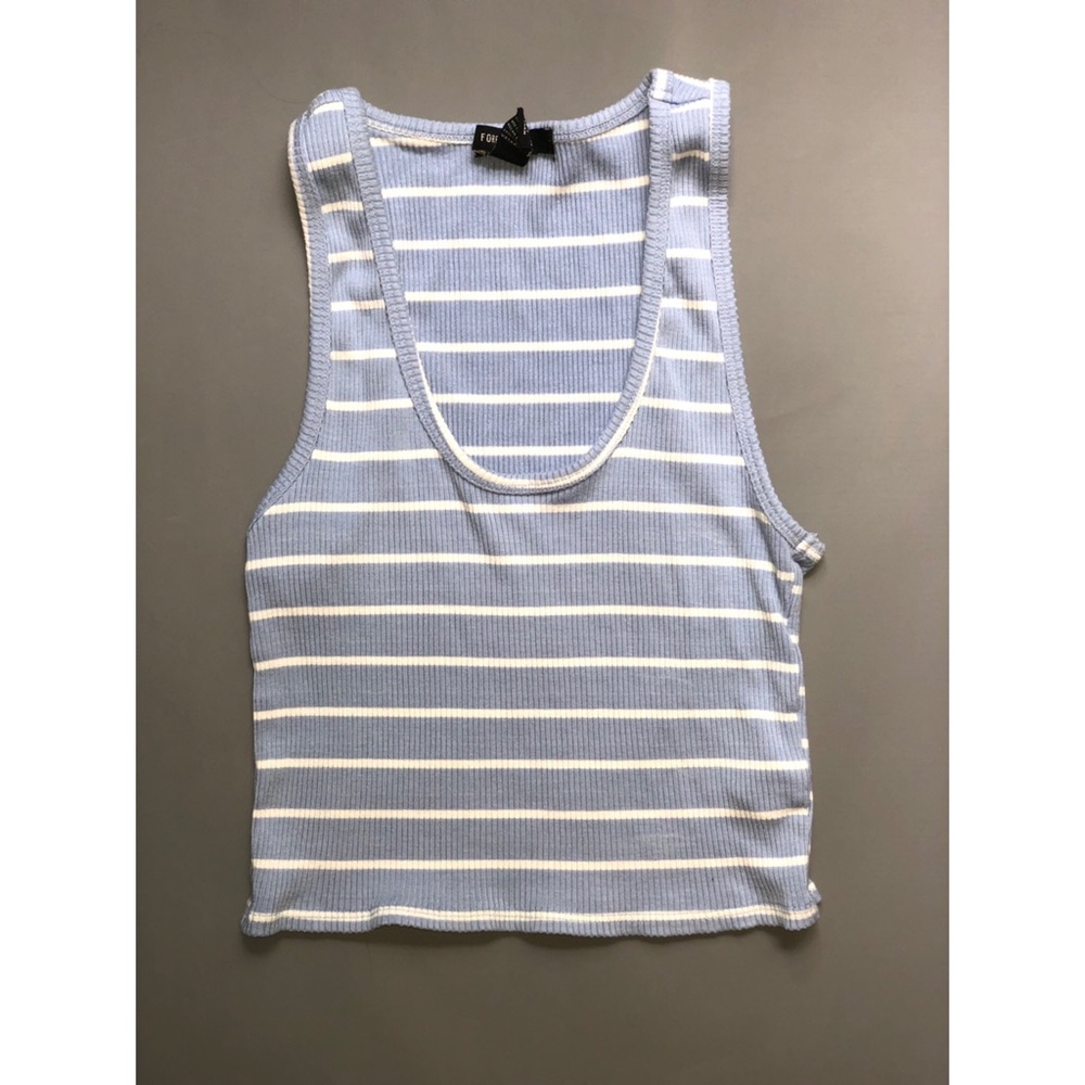BLUE AND WHITE STRIPPED CROP TOP